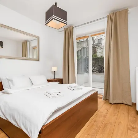 Piekna 28a By Your Freedom * Varšava