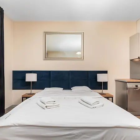 Piekna 28a By Your Freedom Варшава