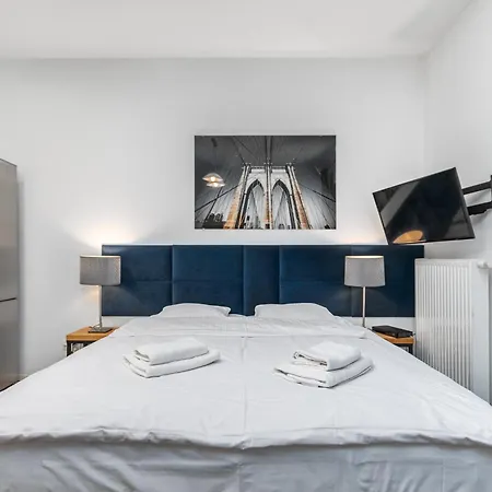 Piekna 28a By Your Freedom Warsaw